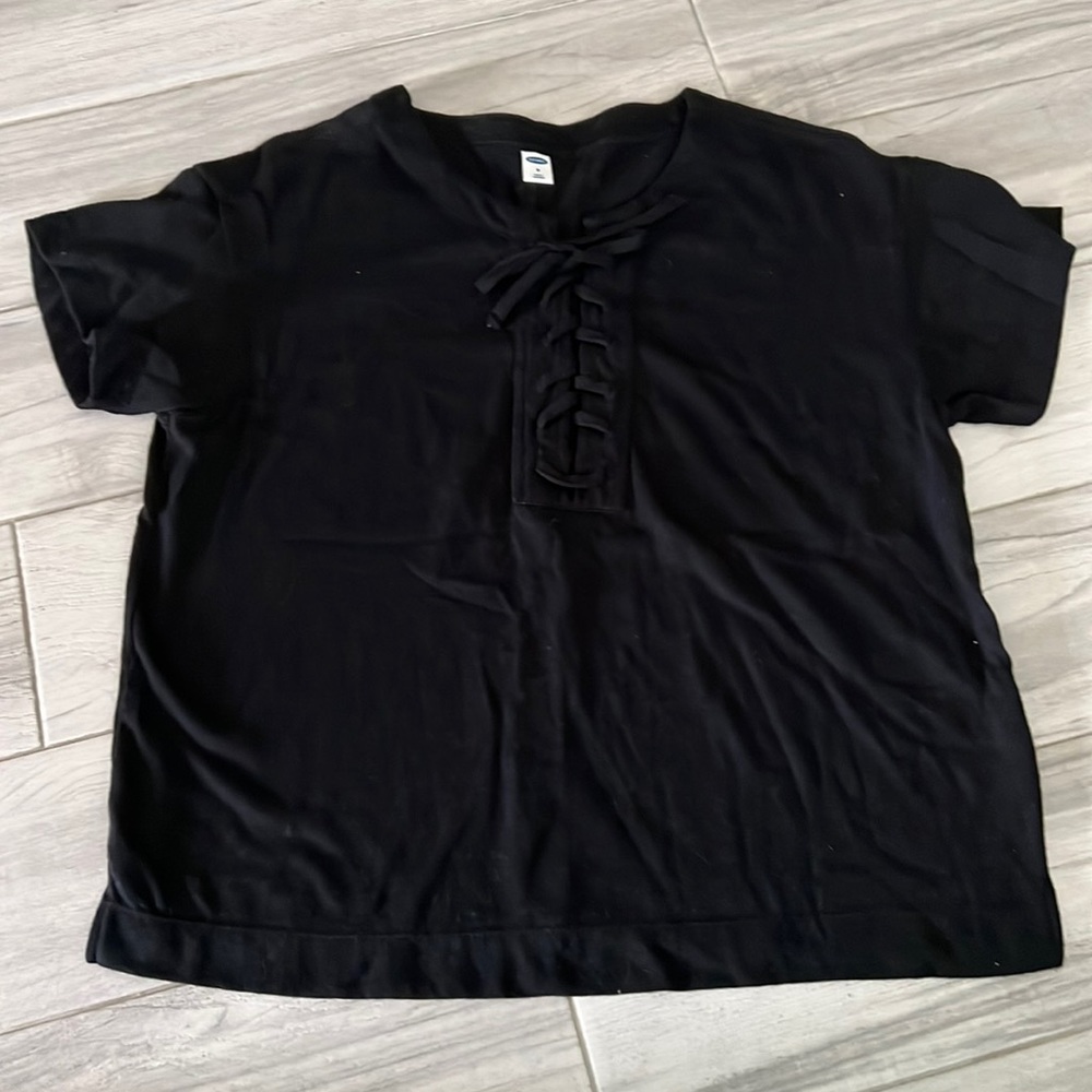 3 for $10 Old Navy top Size M